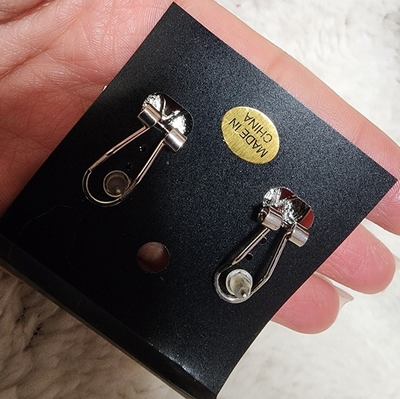 new earrings - Picture 2 of 5